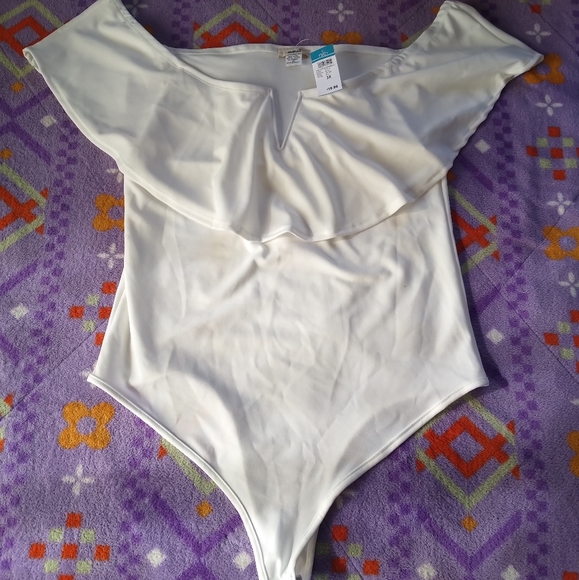 Rue 21 white bodysuit - Picture 3 of 6